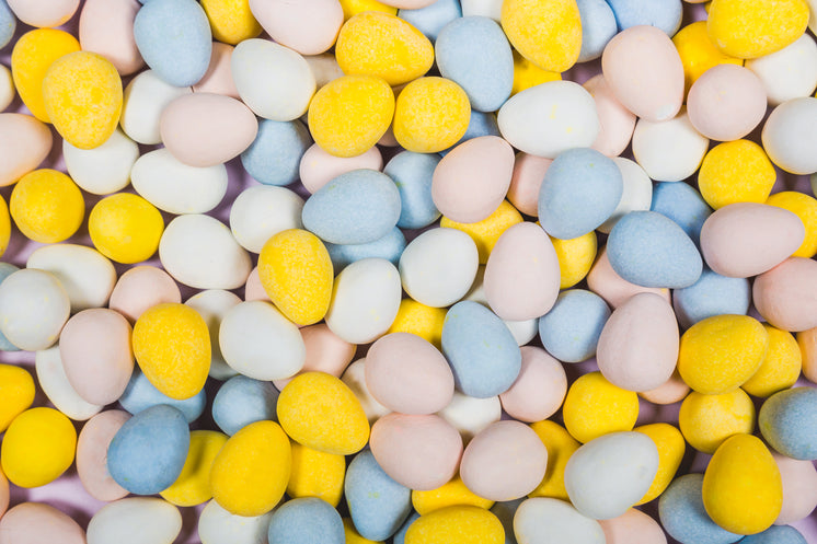 easter-mini-chocolate-eggs-texture.jpg?width=746&format=pjpg&exif=0&iptc=0
